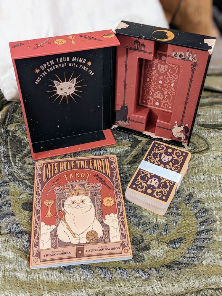Cats Rule The Earth Tarot: 78-Card Deck And Guidebook For The Feline ...